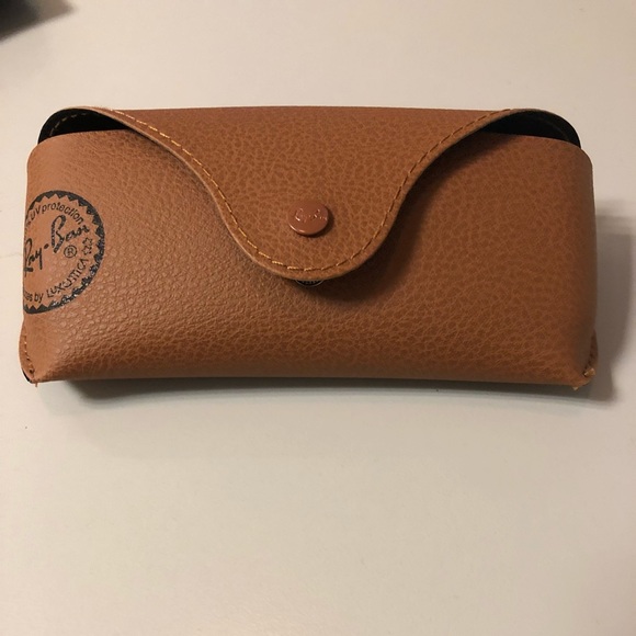 authentic Ray-Ban case with cloth - Picture 2 of 5